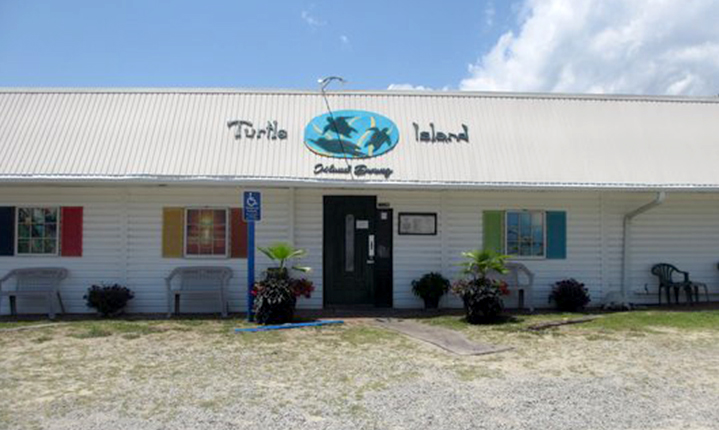 Try Fantastic Food at Turtle Island Restaurant and Catering